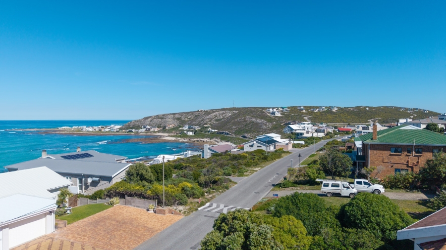 4 Bedroom Property for Sale in Oceanview Heights Western Cape